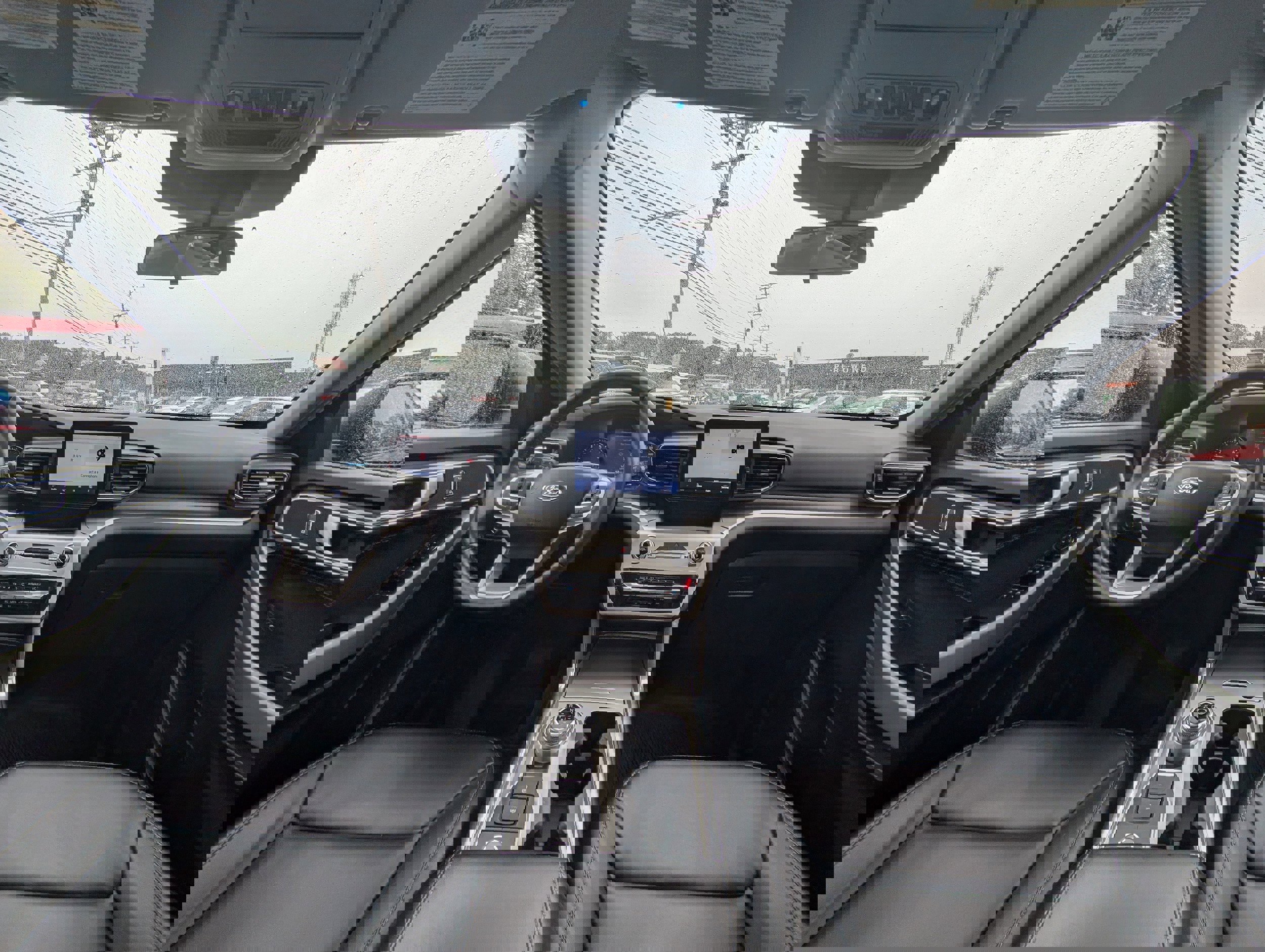 Certified 2022 Ford Explorer XLT w/ Equipment Group 202A image 23