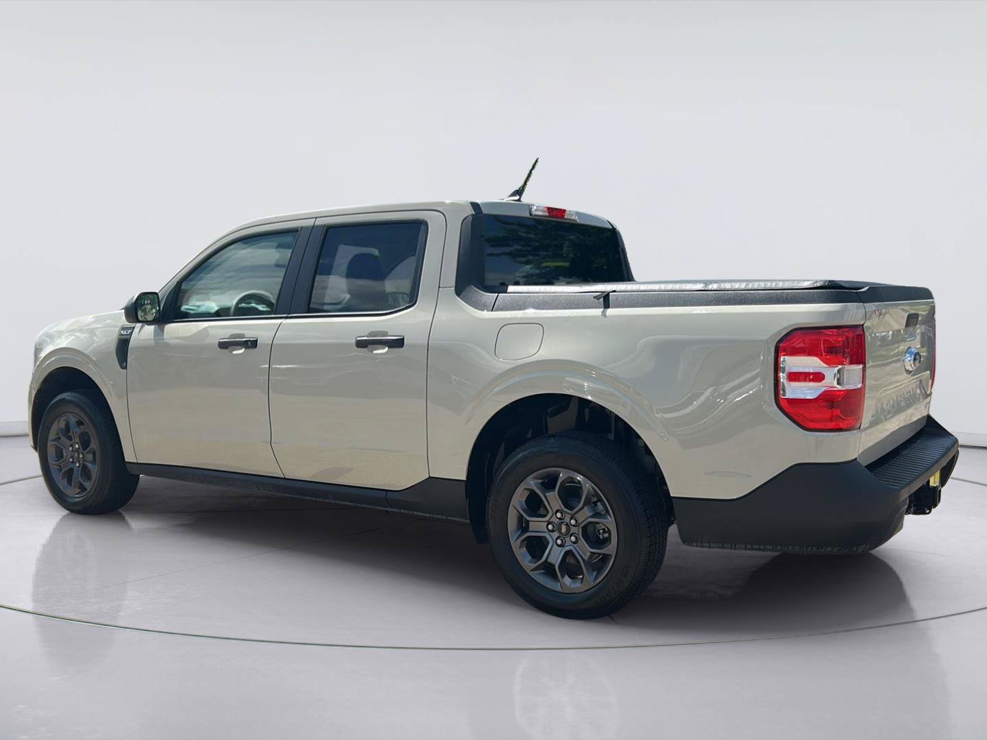 Certified 2024 Ford Maverick XLT w/ Equipment Group 300A Standard AWD/4WD image 6