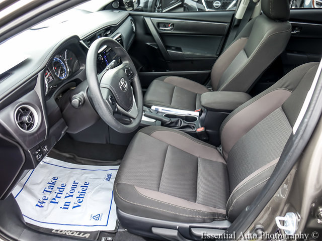 Used 2017 Toyota Corolla LE FWD image 10