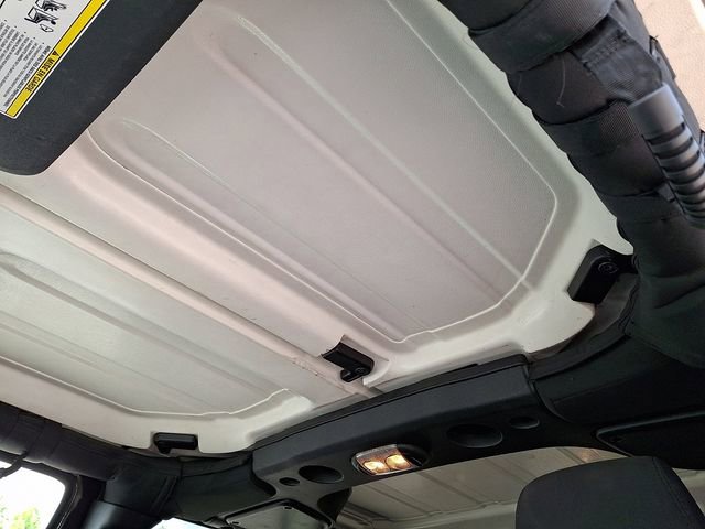 Used 2018 Jeep Wrangler Unlimited Sport AWD/4WD image 29