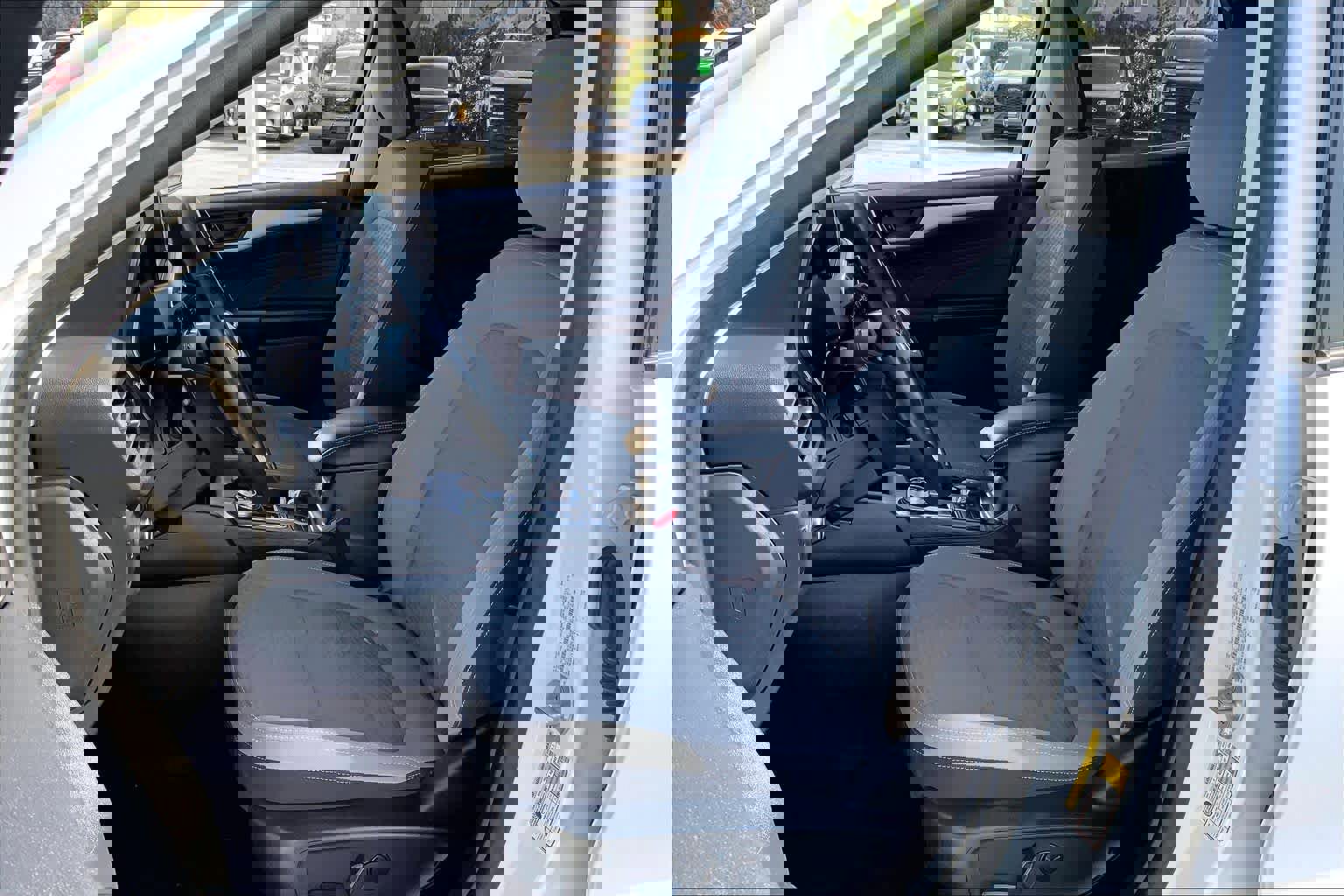 Certified 2022 Ford Escape SE w/ SE Sport Appearance Package FWD image 10