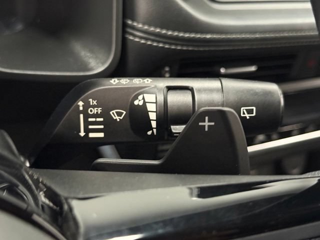 Used 2023 Nissan Rogue SV AWD/4WD image 21