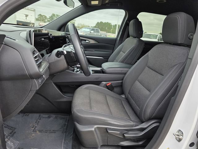 Used 2024 Chevrolet Traverse LS image 13