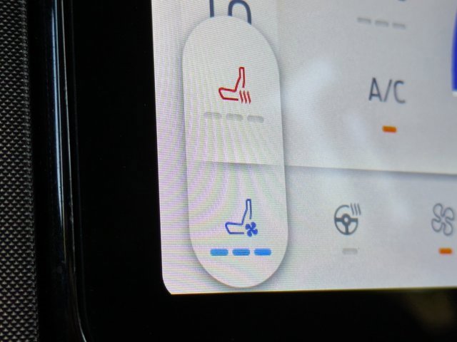 Certified 2023 Ford Expedition Limited image 34