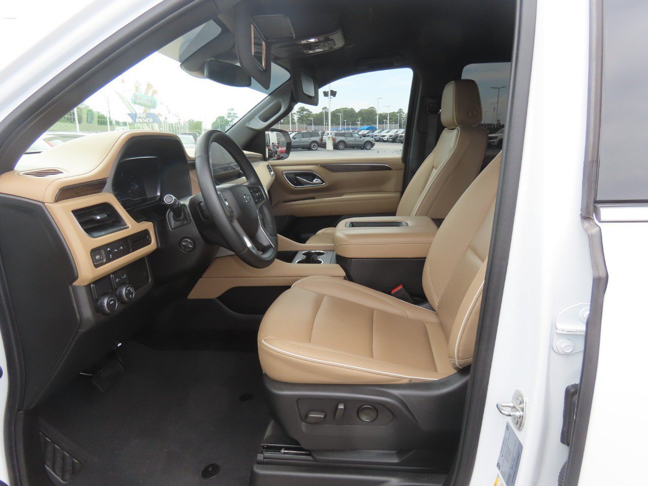 Used 2023 Chevrolet Tahoe Premier RWD image 27
