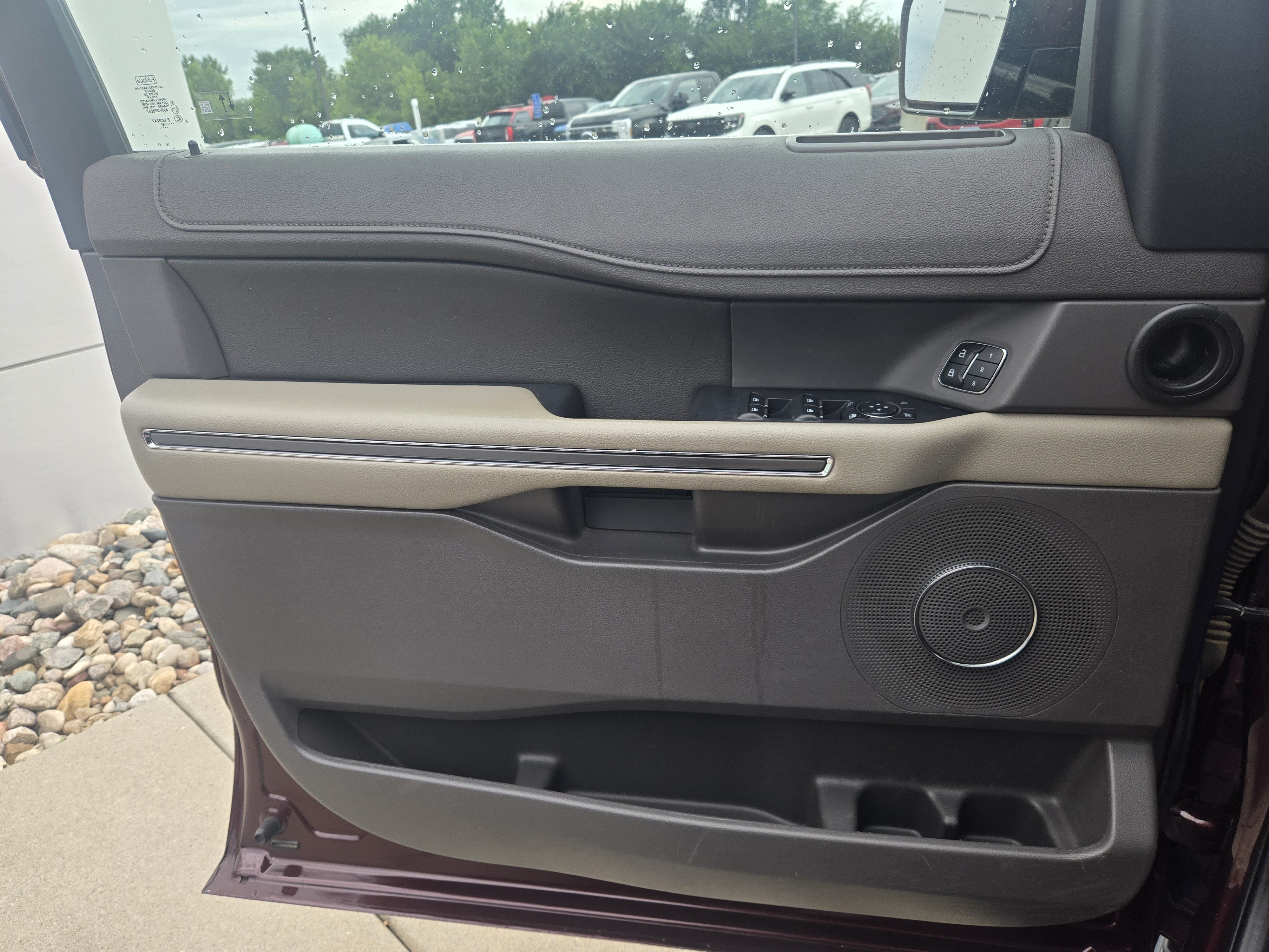 Certified 2020 Ford Expedition Max XLT w/ Equipment Group 202A AWD/4WD image 21