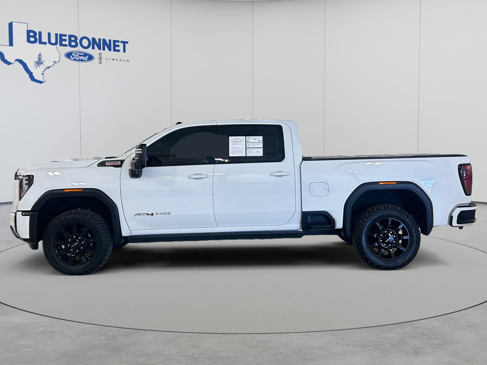Used 2025 GMC Sierra 2500 AT4 w/ AT4 Premium Plus Package AWD/4WD image 8