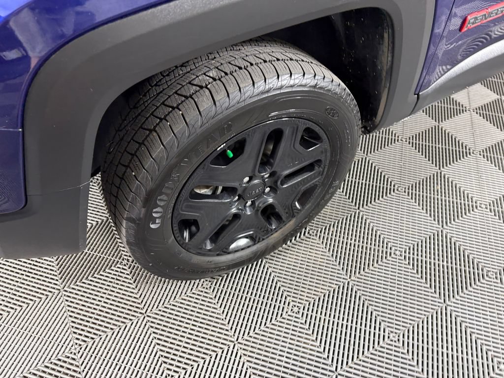 Used 2018 Jeep Renegade Trailhawk AWD/4WD image 10