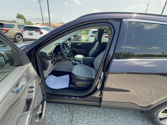 Certified 2023 Ford Escape Platinum w/ Premium Technology Package AWD/4WD image 12