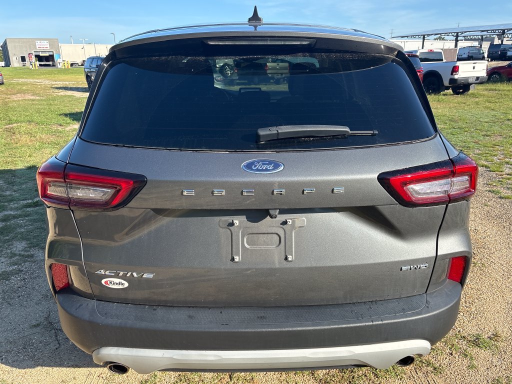 Certified 2023 Ford Escape Active AWD/4WD image 15
