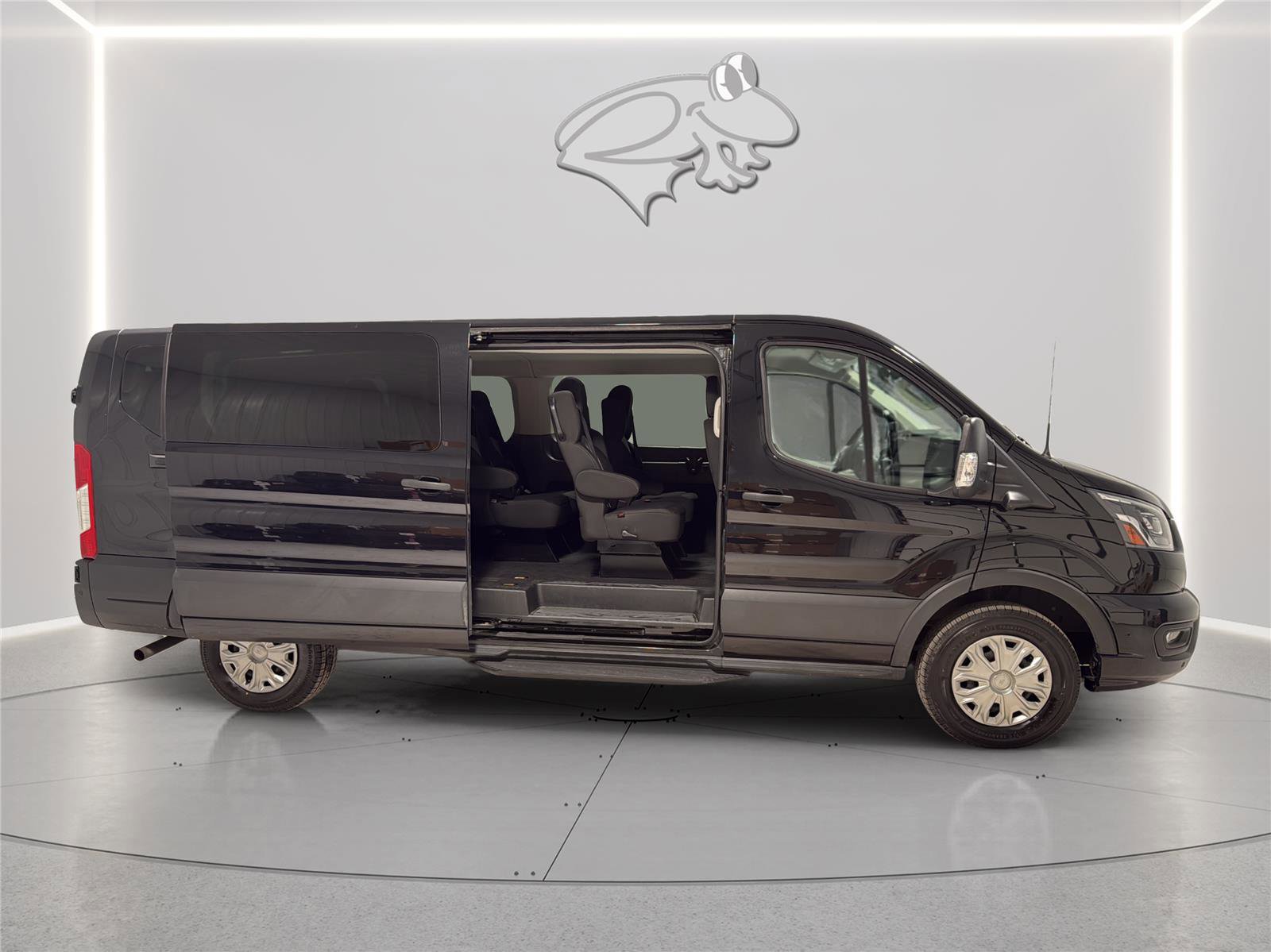 Certified 2023 Ford Transit 350 XLT RWD image 7