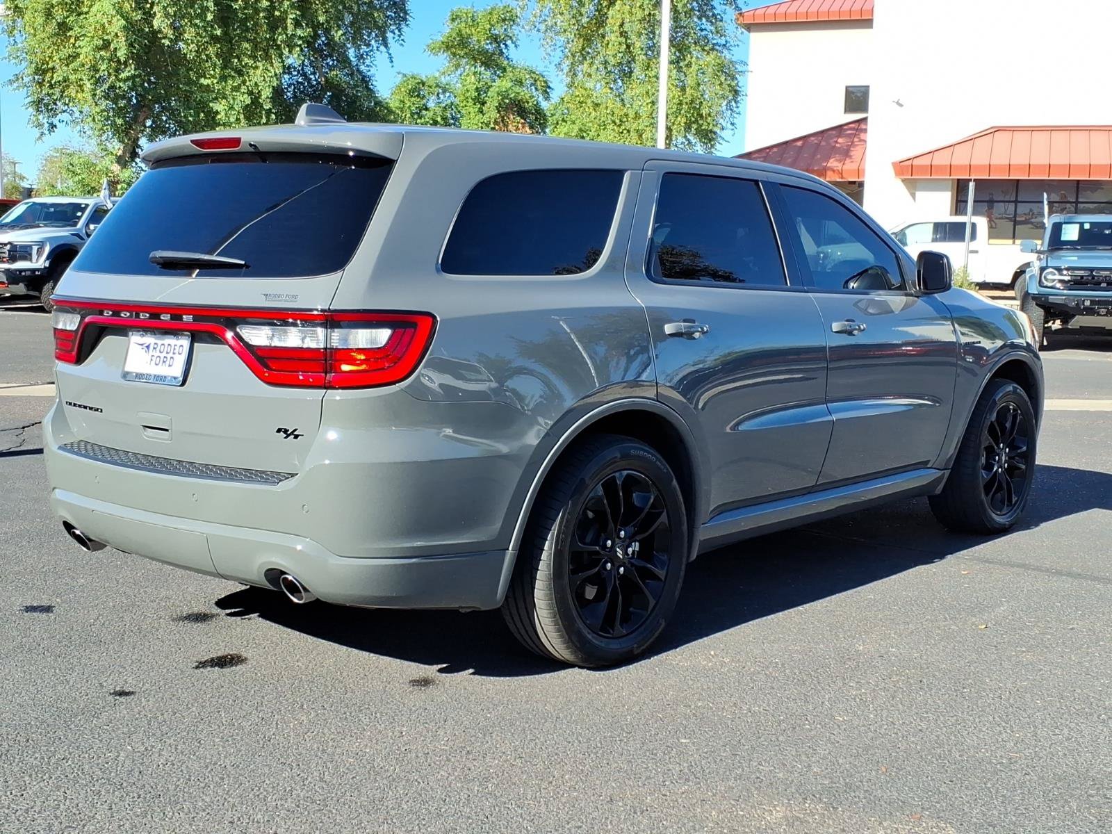 Used 2020 Dodge Durango R/T w/ Blacktop Package RWD image 5