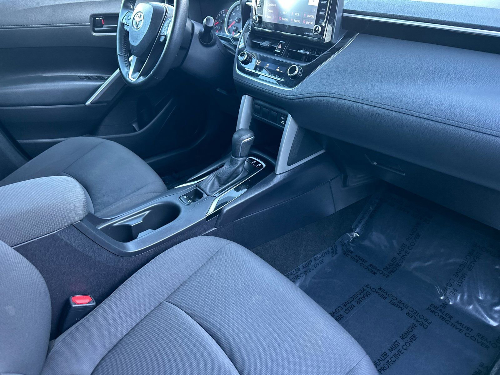 Used 2022 Toyota Corolla Cross LE image 15