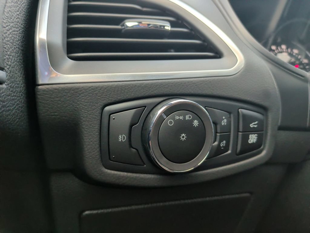 Certified 2023 Ford Edge ST AWD/4WD image 28