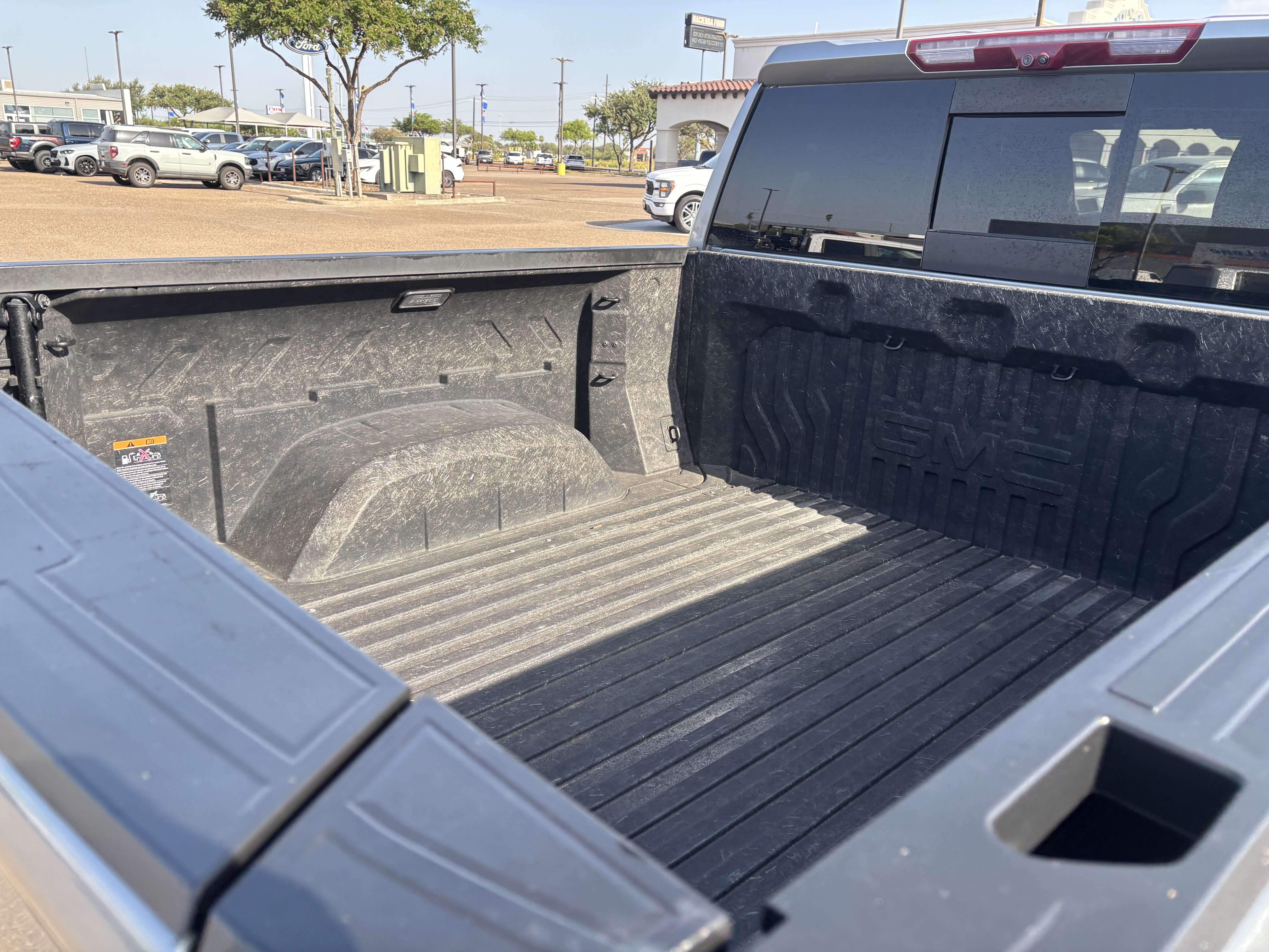 Used 2024 GMC Sierra 1500 Denali Ultimate AWD/4WD image 17