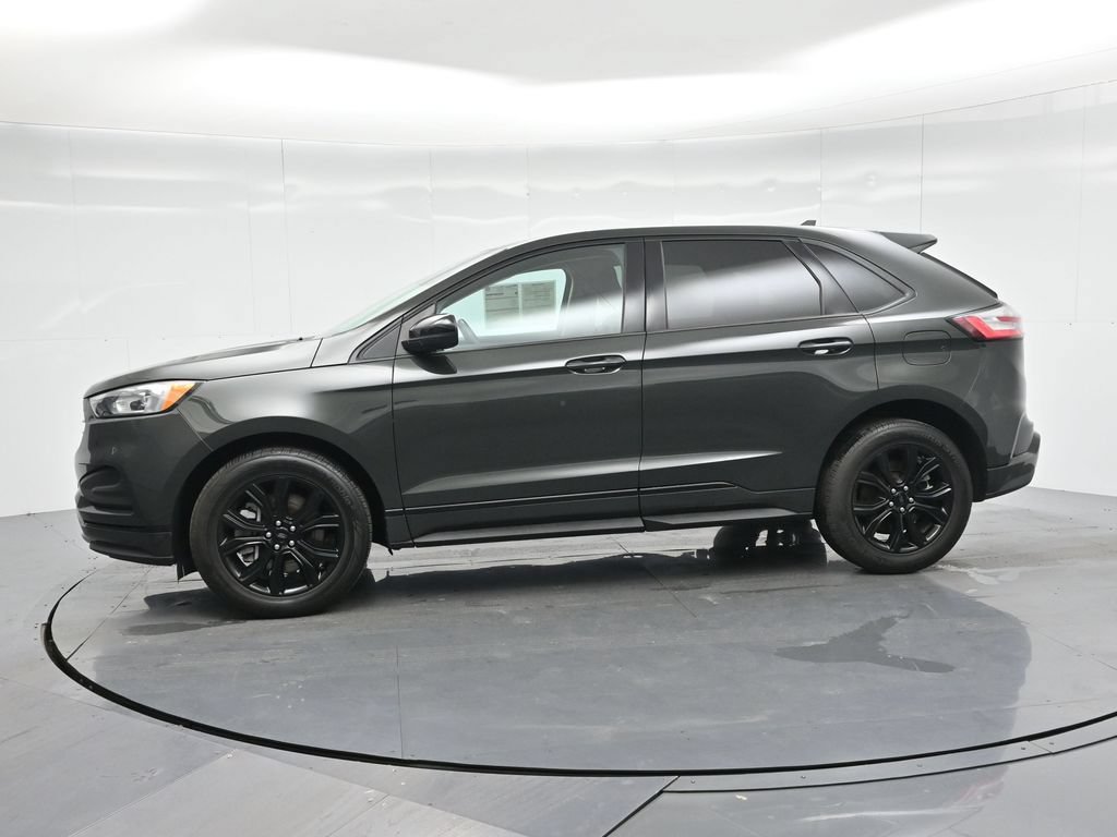 Certified 2022 Ford Edge SE w/ Black Appearance Package AWD/4WD image 30