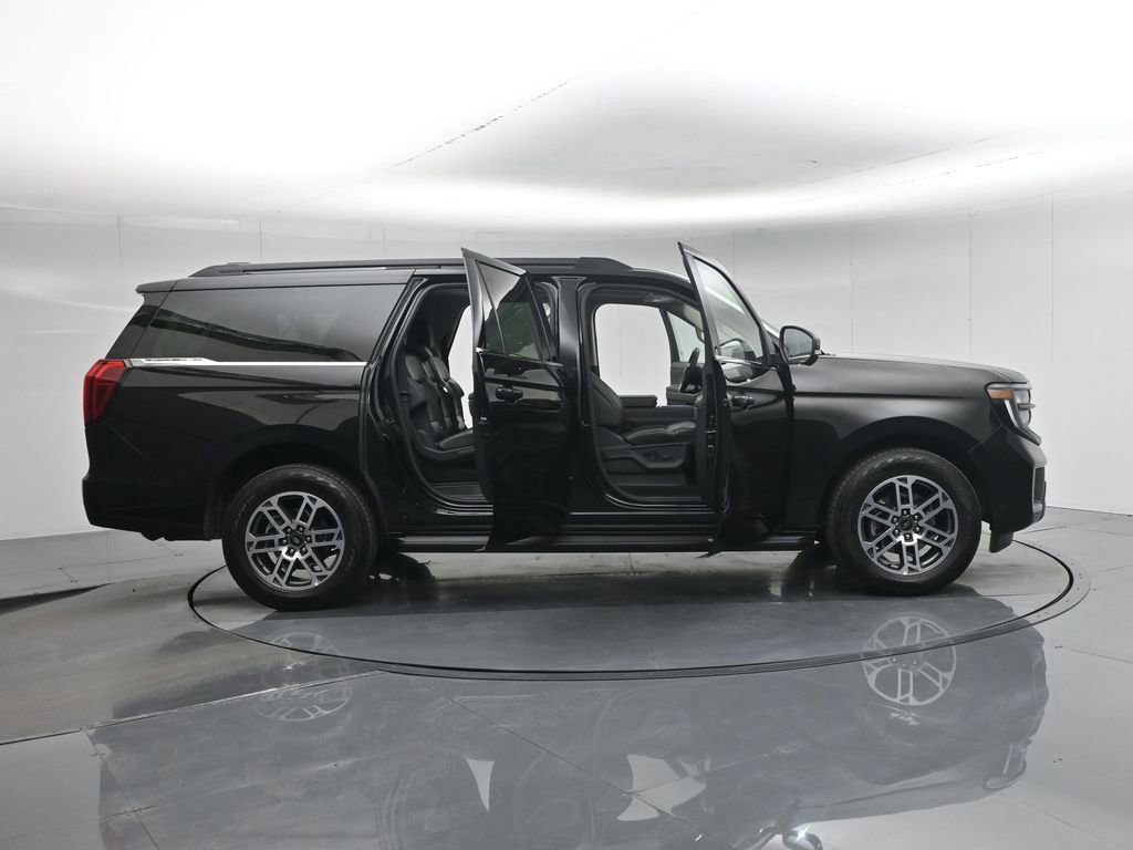 Certified 2025 Ford Expedition Max Active image 34