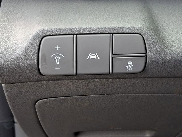 Used 2023 Hyundai Elantra SEL w/ Convenience Package FWD image 27