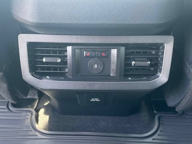 Certified 2025 Ford F450 Platinum w/ FX4 Off-Road Package AWD/4WD image 27