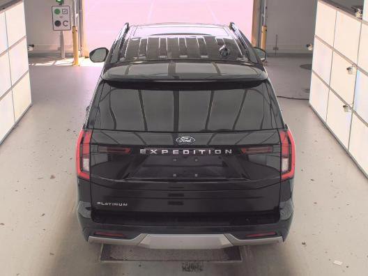Certified 2025 Ford Expedition Platinum AWD/4WD image 5