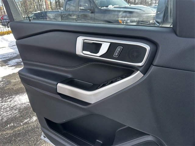 Certified 2023 Ford Explorer XLT w/ Equipment Group 202A image 32