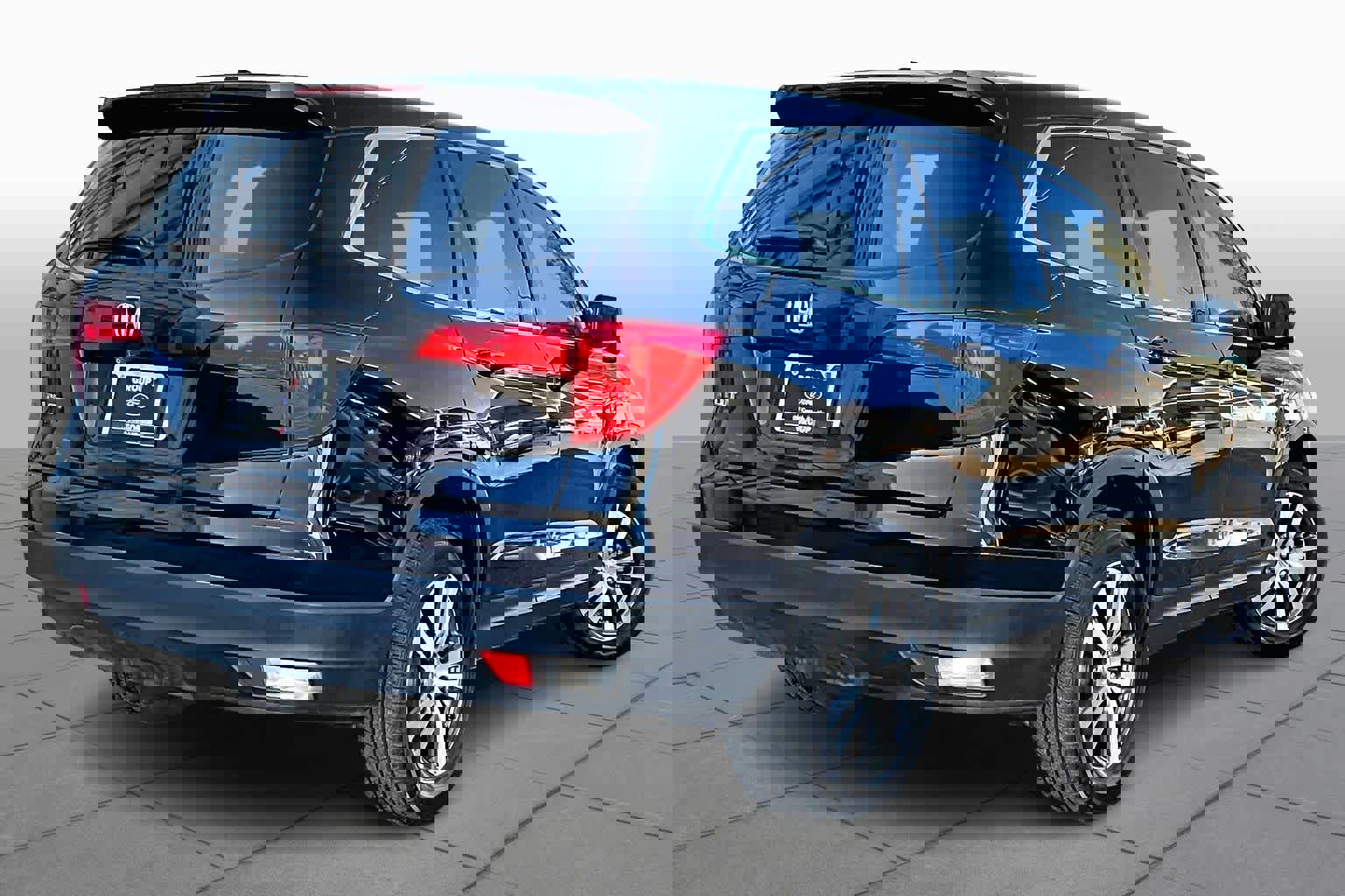 Used 2017 Honda Pilot EX-L image 12