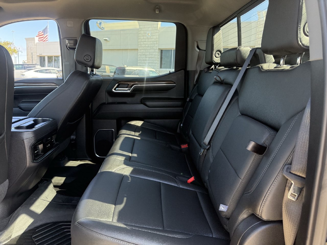 Used 2024 Chevrolet Silverado 1500 LT Trail Boss w/ LT Trail Boss Premium Package AWD/4WD image 26