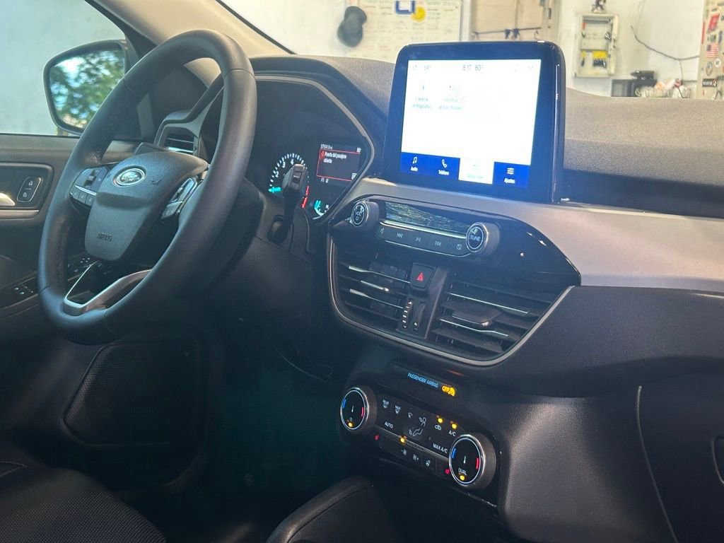 Certified 2022 Ford Escape SEL image 27