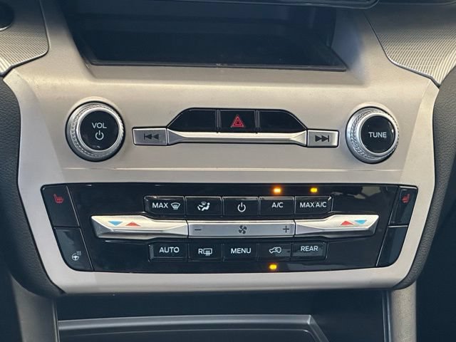 Certified 2023 Ford Explorer XLT w/ Equipment Group 202A AWD/4WD image 17