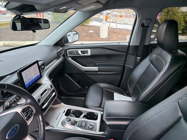 Certified 2020 Ford Explorer XLT w/ Equipment Group 202A image 16