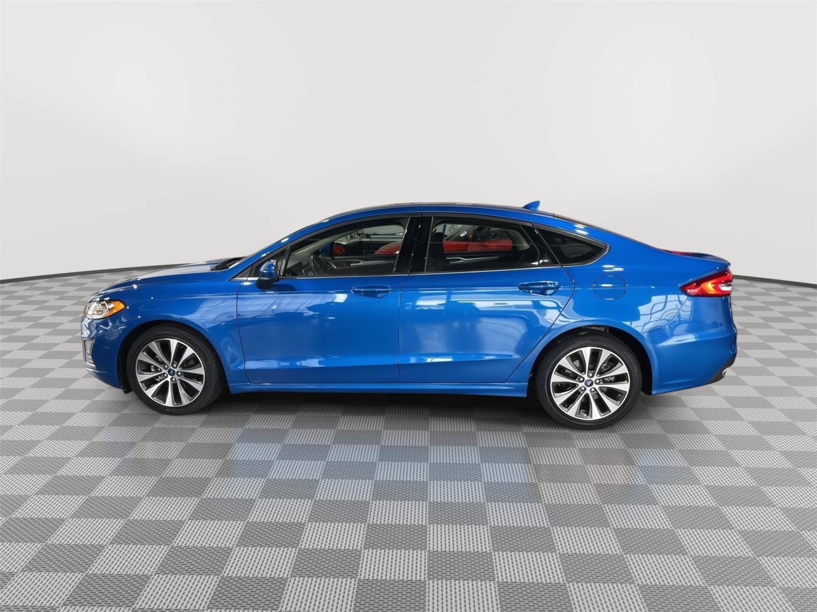 Certified 2020 Ford Fusion SE AWD/4WD image 2