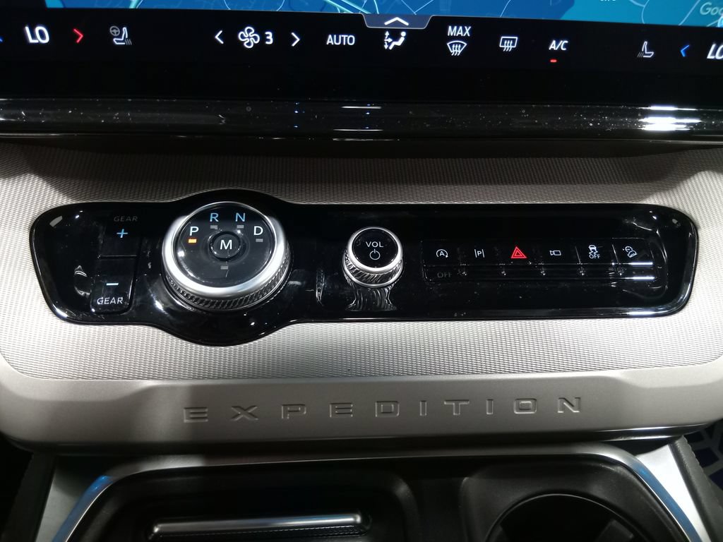 Certified 2025 Ford Expedition Max Active AWD/4WD image 24