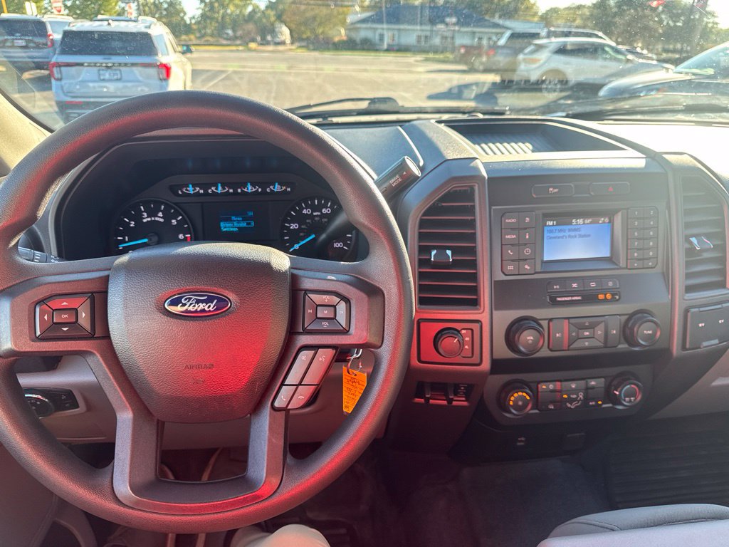 Certified 2022 Ford F250 XL w/ Power Equipment Group AWD/4WD image 3