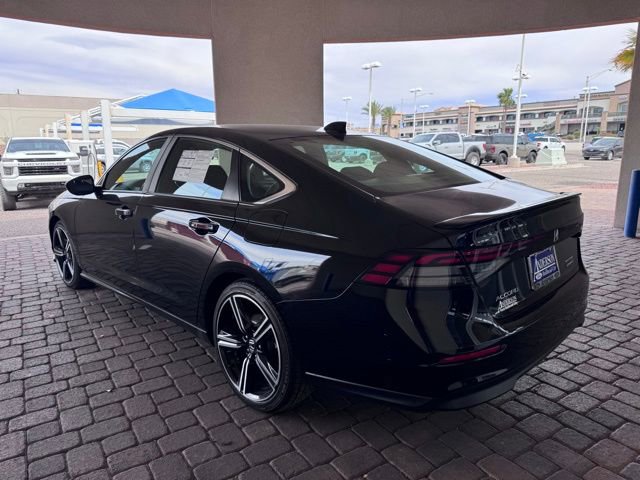 Used 2023 Honda Accord Sport image 3