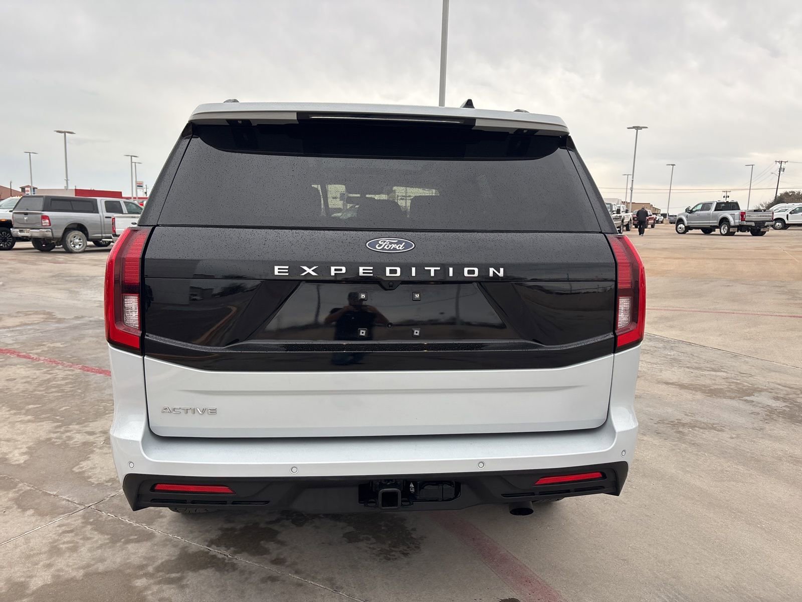 Certified 2025 Ford Expedition Active image 6