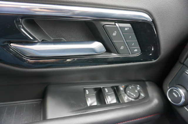 Used 2025 Chevrolet Tahoe RST w/ Comfort Package RWD image 34
