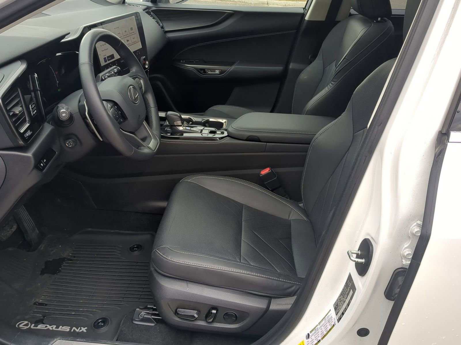 Used 2023 Lexus NX 350h AWD w/ Towing Package (2000 Lbs) image 19