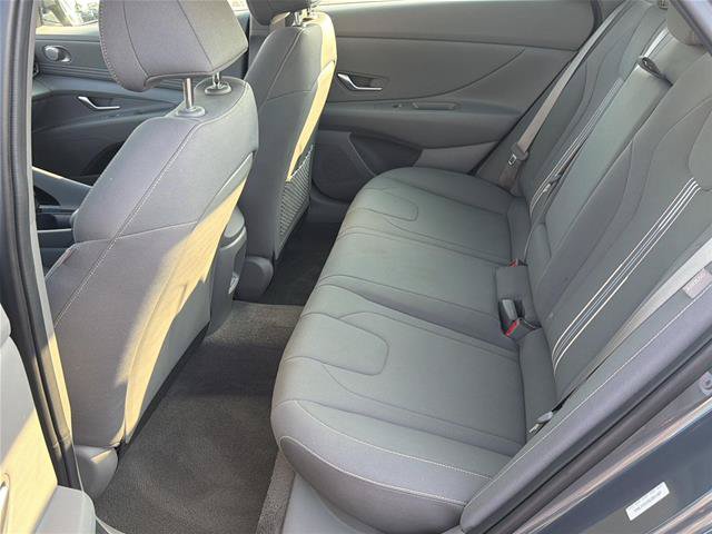 Used 2025 Hyundai Elantra SEL FWD image 15