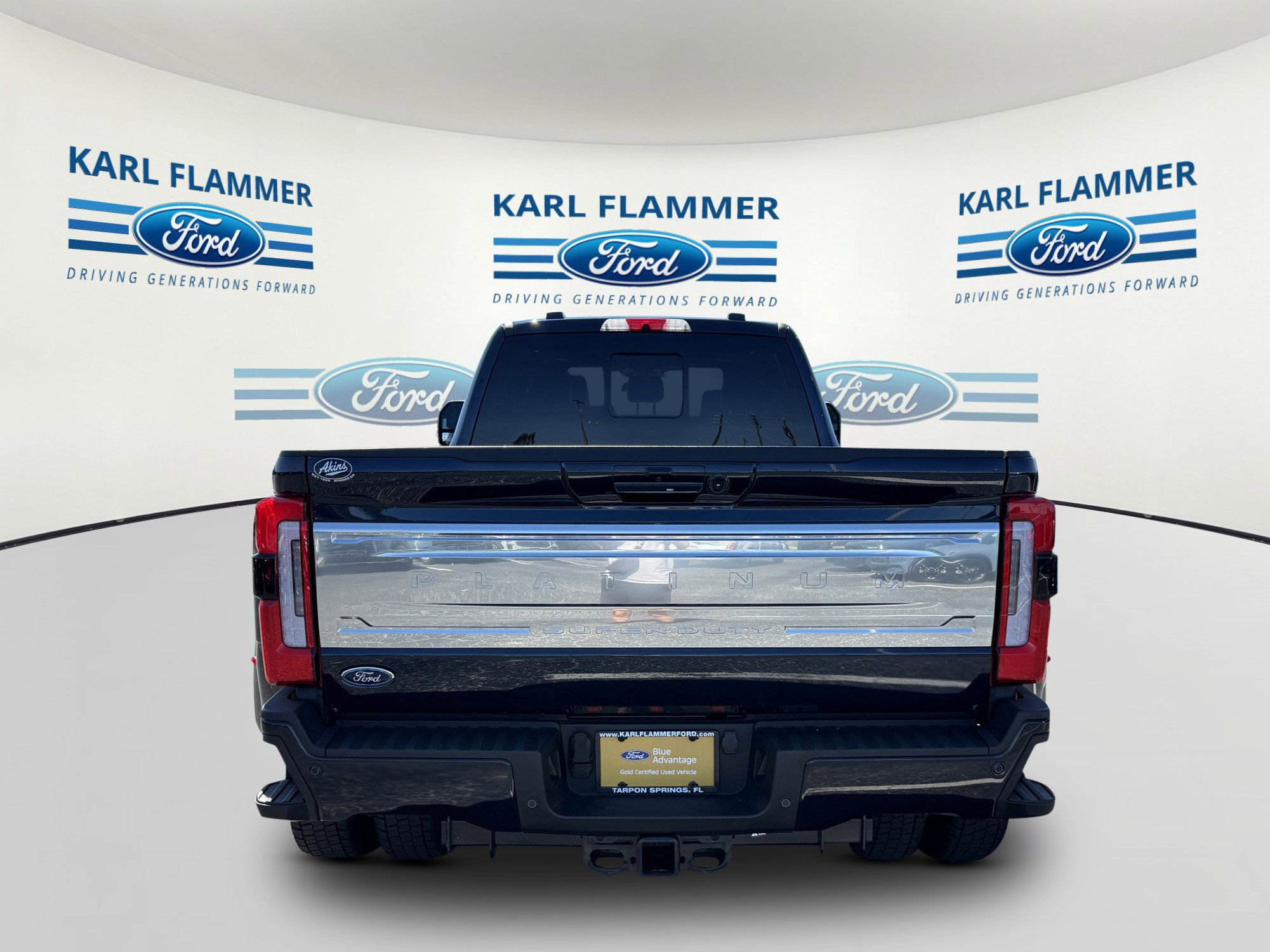 Certified 2024 Ford F450 Platinum w/ FX4 Off-Road Package AWD/4WD image 4