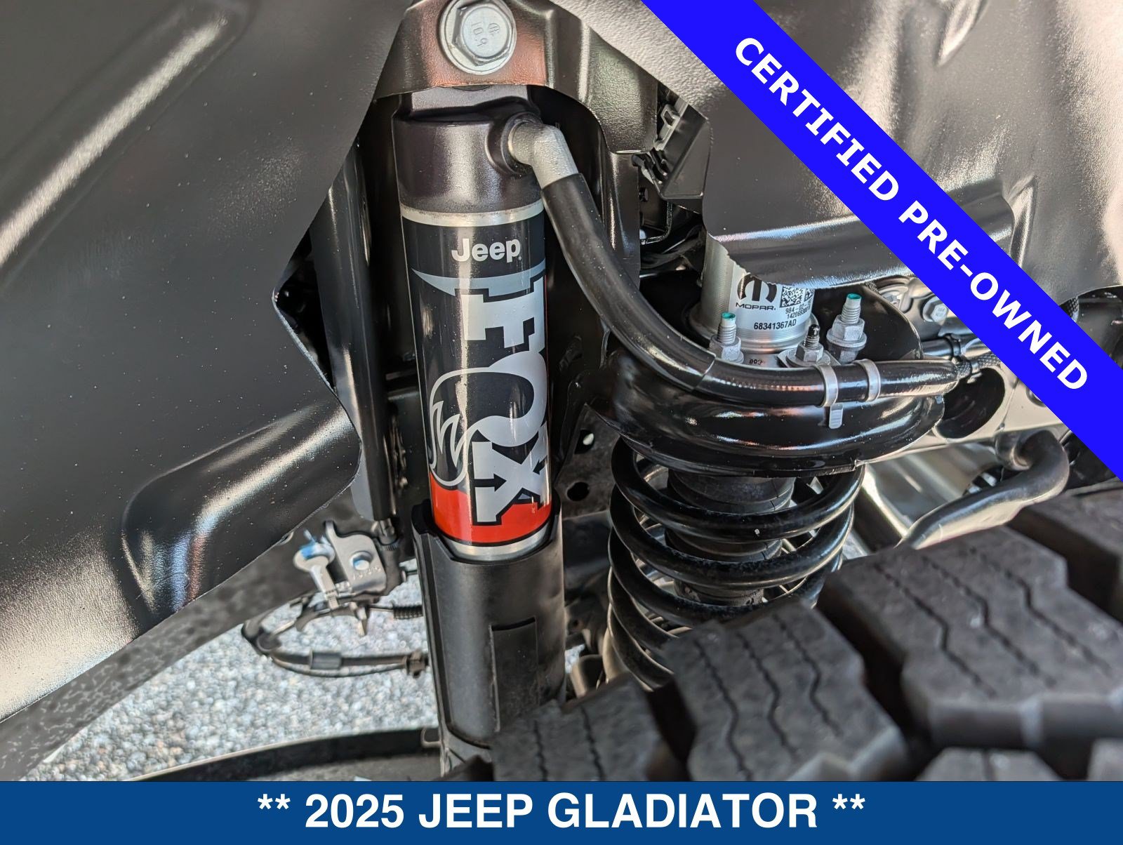 Used 2025 Jeep Gladiator Mojave w/ Convenience Group AWD/4WD image 14