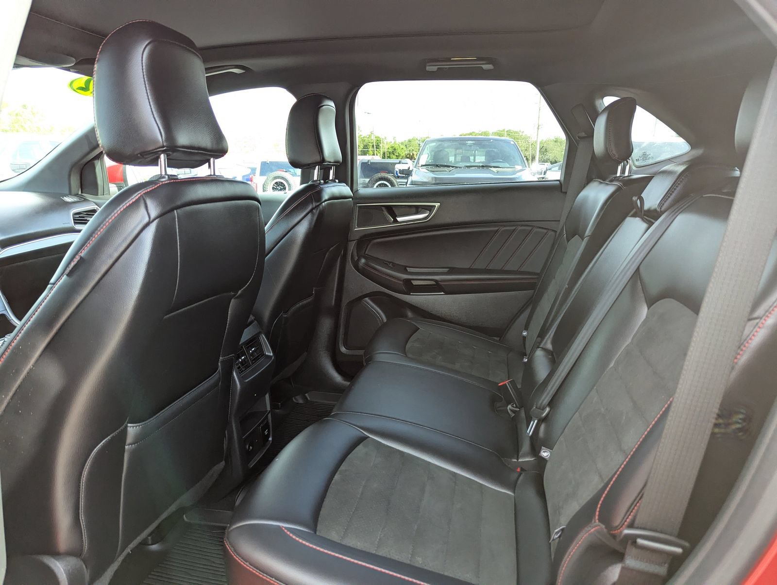 Certified 2022 Ford Edge ST-Line AWD/4WD image 18
