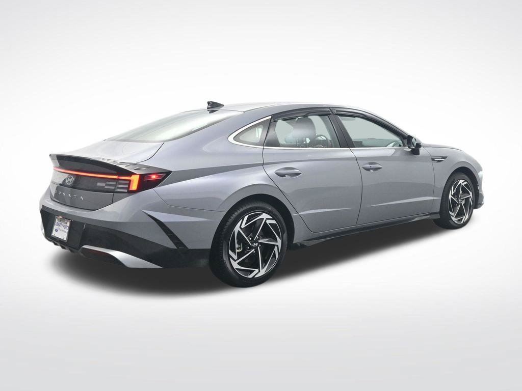 Used 2026 Hyundai Sonata SEL FWD image 6