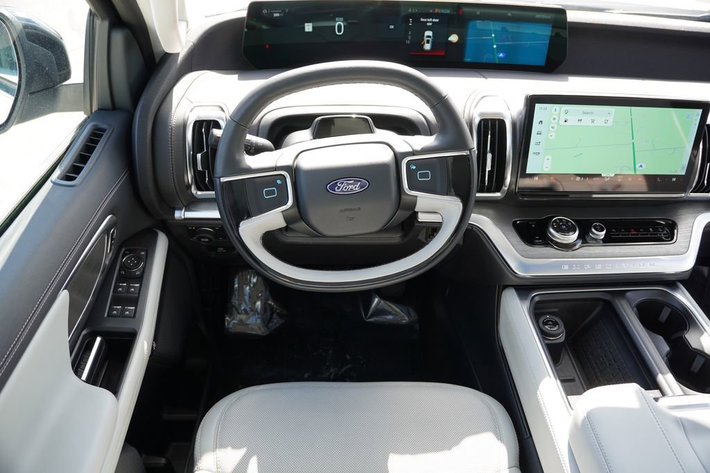 Certified 2025 Ford Expedition Max Platinum image 22