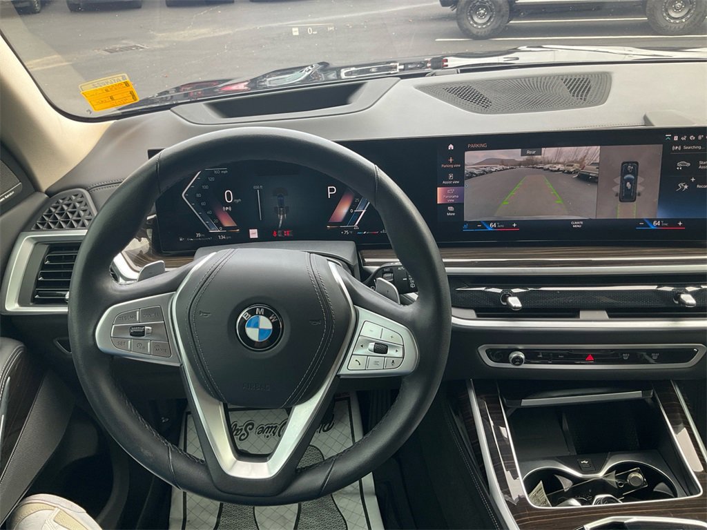 Used 2023 BMW X7 xDrive40i w/ Premium Package image 25