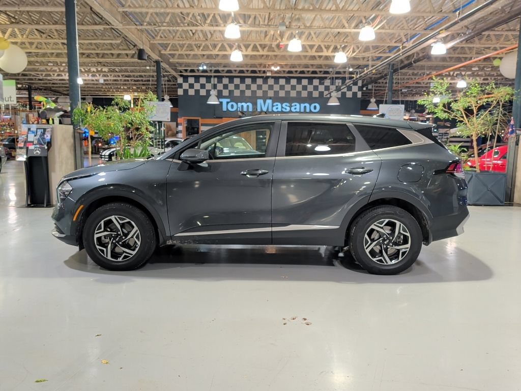 Used 2023 Kia Sportage LX AWD/4WD image 11