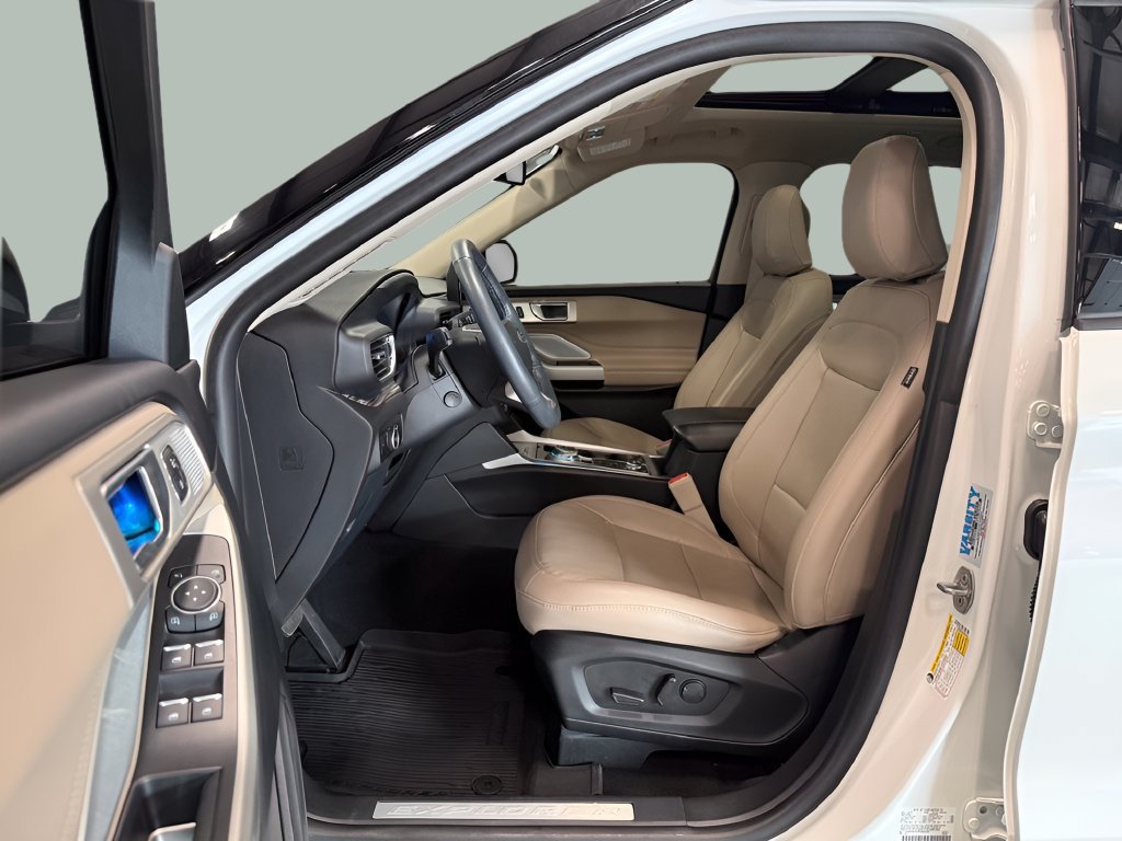 Certified 2023 Ford Explorer Limited w/ Limited Technology Package AWD/4WD image 17