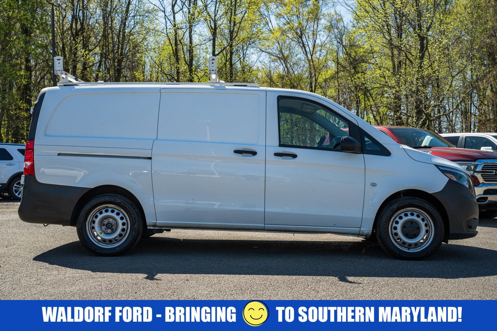 Used 2022 Mercedes-Benz Metris image 2