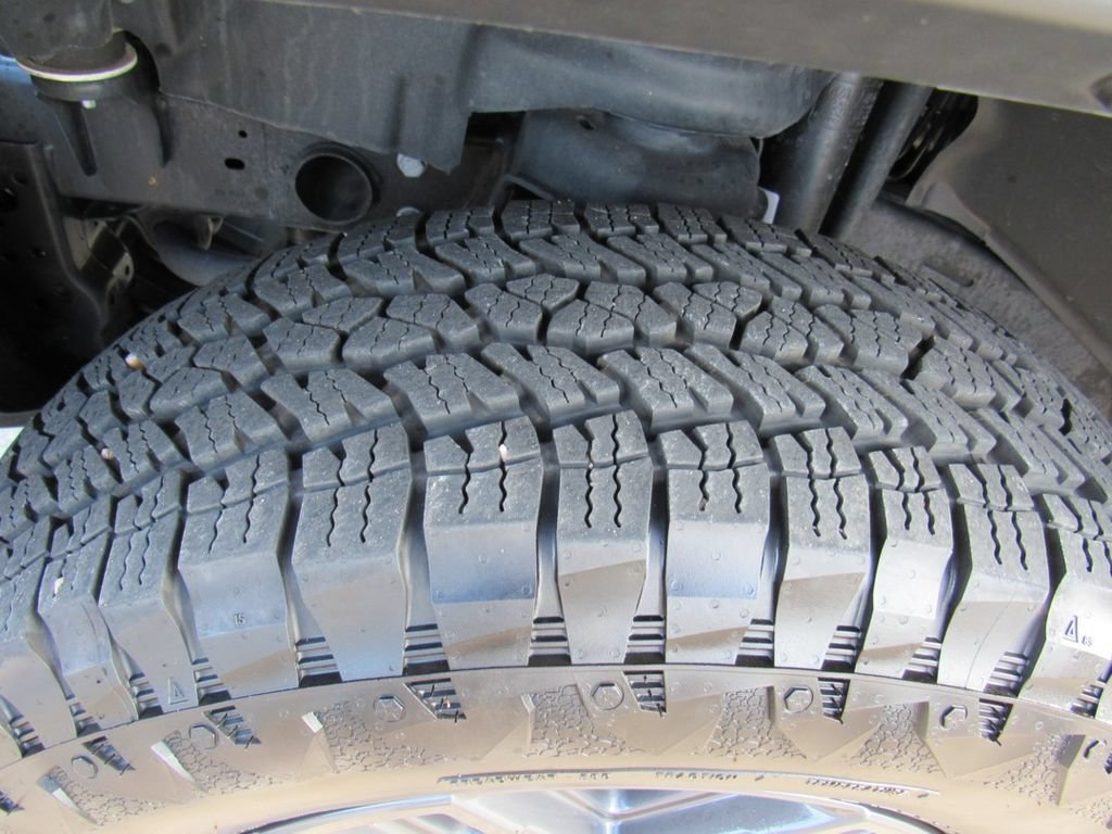 Used 2025 Jeep Wrangler Unlimited Sport AWD/4WD image 11