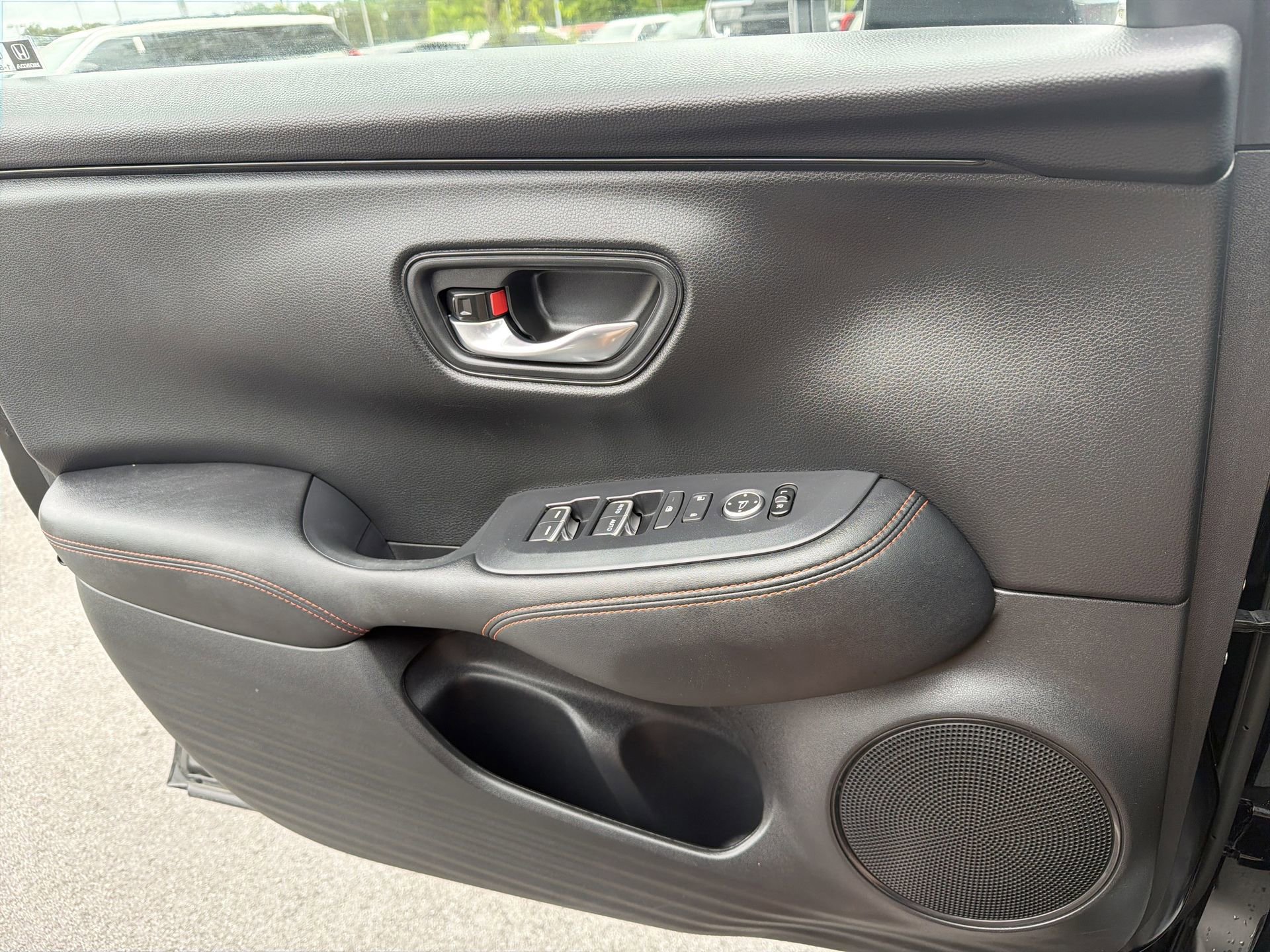 Used 2025 Honda HR-V Sport image 16