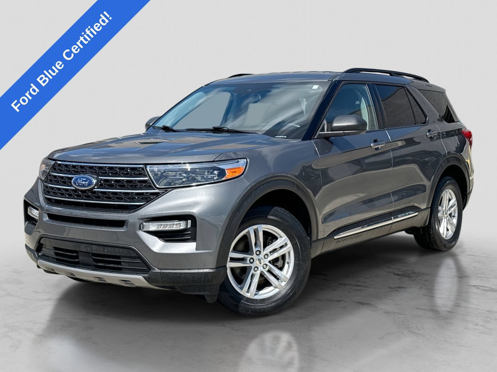Certified 2022 Ford Explorer XLT w/ Equipment Group 202A